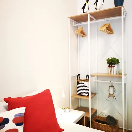 Spacious 50 Meters From The Metro *