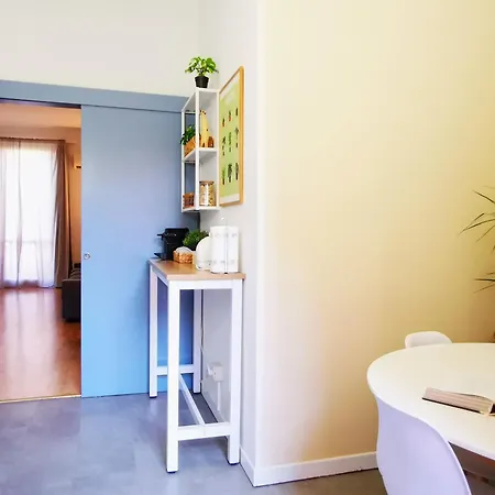 Spacious 50 Meters From The Metro * Milano